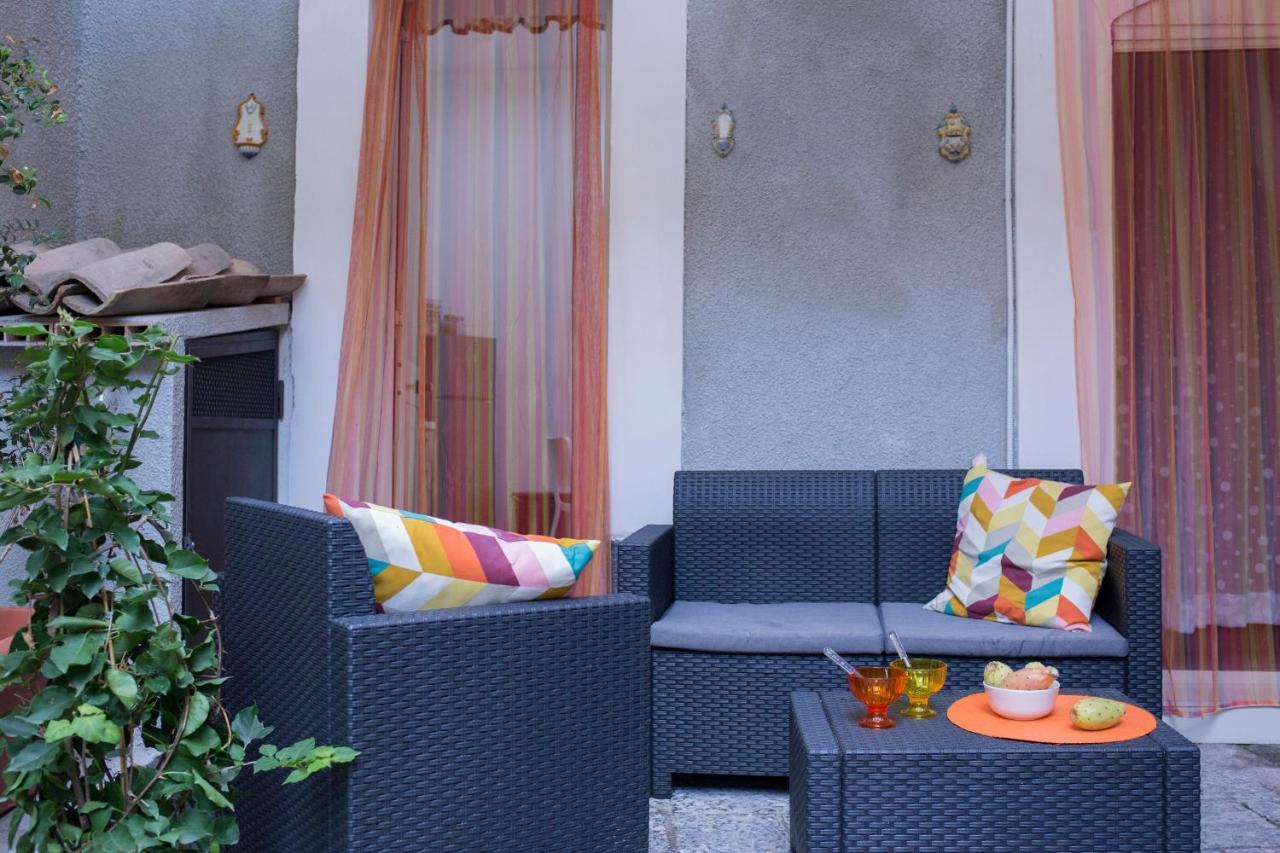 Al Cortile Del Re Luxury Home Катания Экстерьер фото