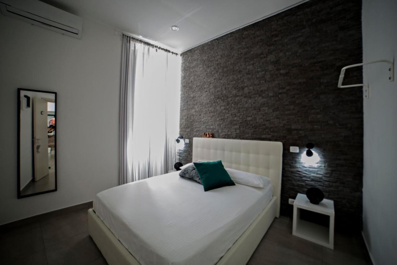 Al Cortile Del Re Luxury Home Катания Экстерьер фото