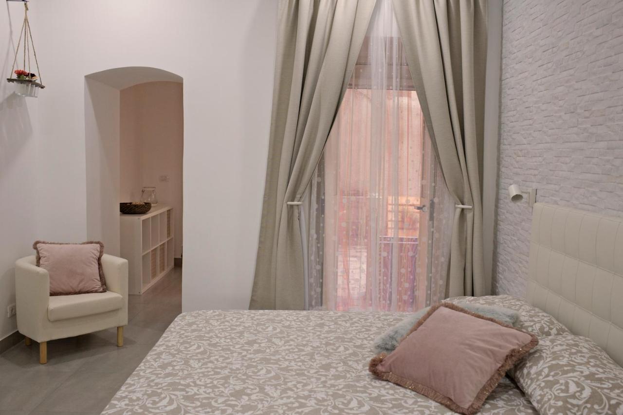 Al Cortile Del Re Luxury Home Катания Экстерьер фото